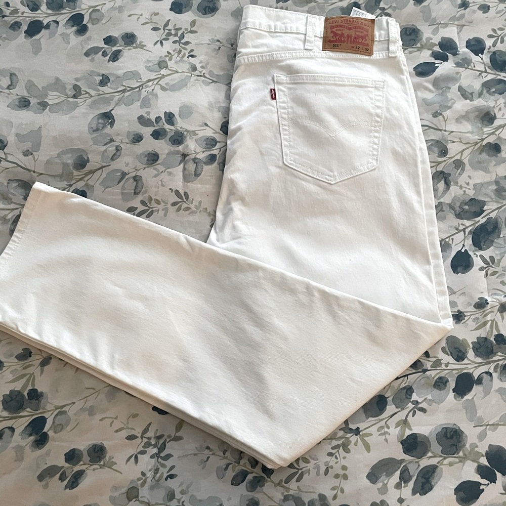 Brand new Levi’s (white)